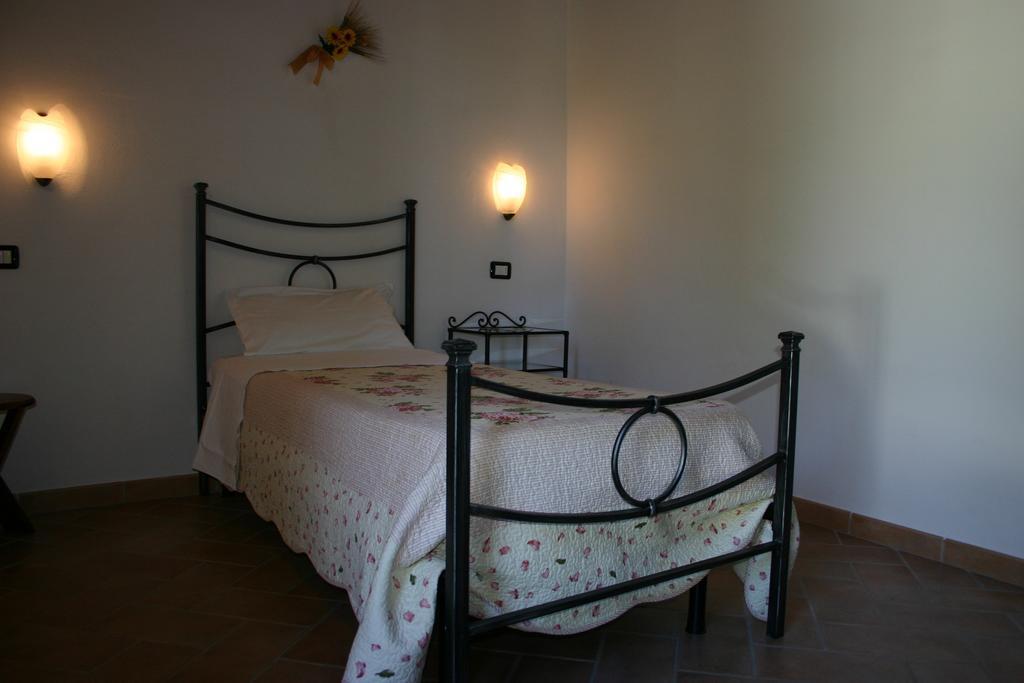 Vila Il Poggiolo Montieri Pokoj fotografie